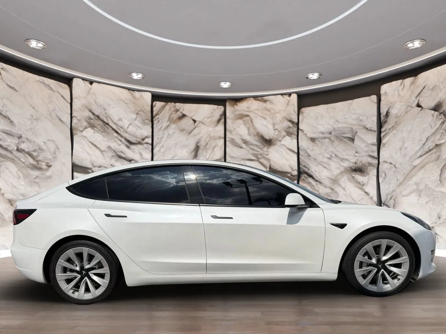 Used 2022 Tesla Model 3 RWD image 4
