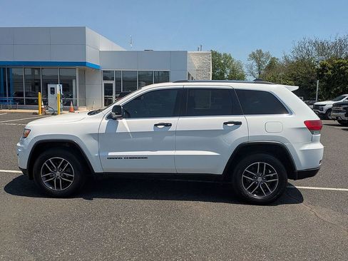 Used 2017 Jeep Grand Cherokee Limited AWD/4WD image 8