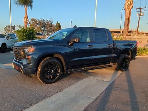 Used 2023 Chevrolet Silverado 1500 Custom w/ LPO, Dark Essentials Package RWD image 4