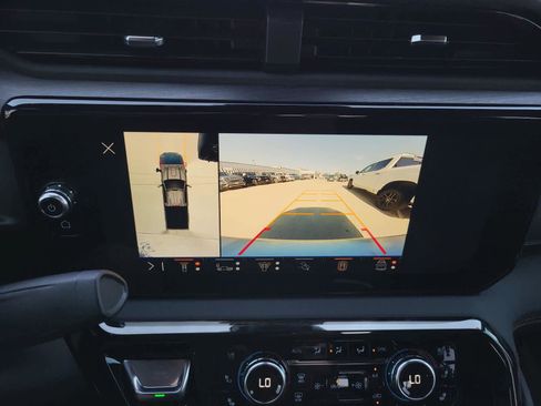 New 2026 GMC Sierra 2500 AT4 w/ AT4 Premium Plus Package image 21