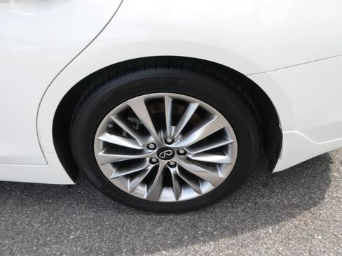 Used 2021 INFINITI Q50 Luxe RWD image 35