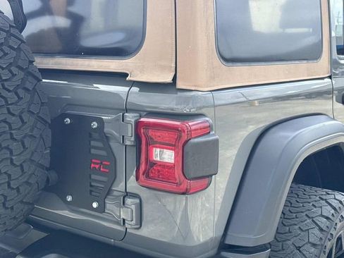 Used 2020 Jeep Wrangler Unlimited Sport image 12