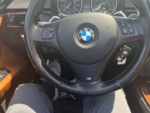 Used 2011 BMW 335i Convertible RWD image 21