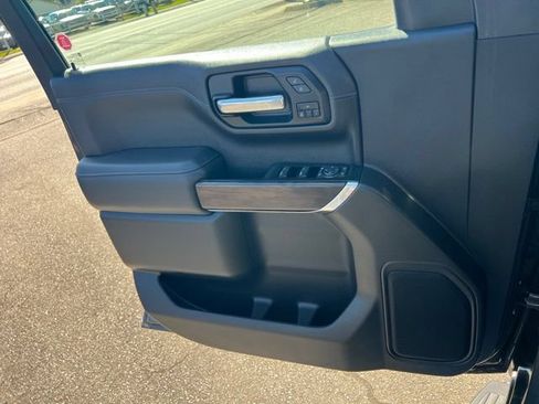 Used 2019 GMC Sierra 1500 SLT w/ SLT Convenience Package AWD/4WD image 17