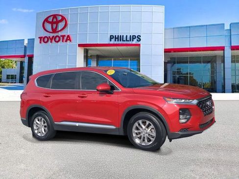 Used 2019 Hyundai Santa Fe SE FWD image 1
