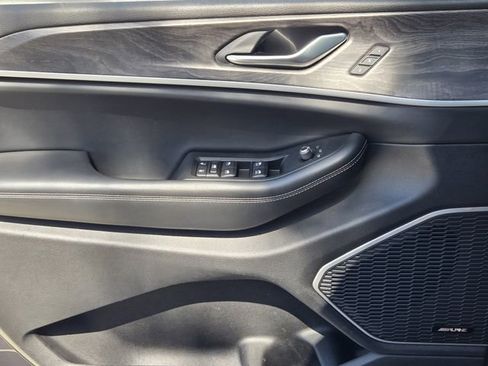 Used 2021 Jeep Grand Cherokee L Limited AWD/4WD image 24