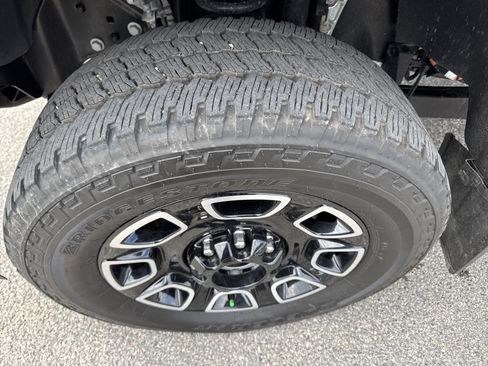 Certified 2026 Ford F250 Platinum AWD/4WD image 5