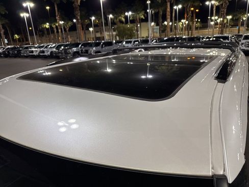 Used 2023 Toyota Sequoia Platinum image 11