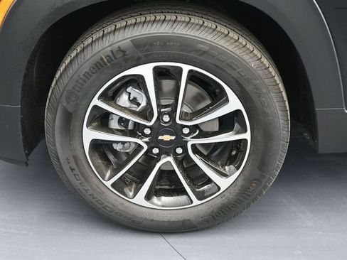 New 2026 Chevrolet TrailBlazer LT w/ Driver Confidence Package FWD image 17