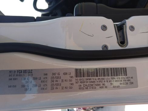 Used 2019 Jeep Compass Limited image 33