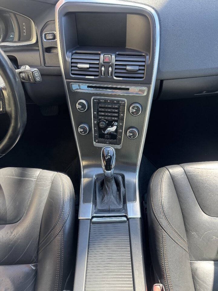 Used 2015 Volvo XC60 T5 Premier Plus FWD image 18