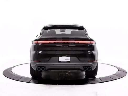 Certified 2026 Porsche Cayenne Coupe AWD/4WD image 6