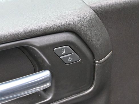 Used 2020 Chevrolet Silverado 1500 RST image 10