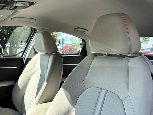 Used 2025 Hyundai Sonata SEL FWD image 15