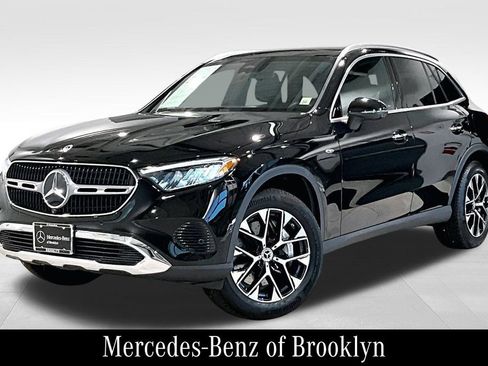 Certified 2025 Mercedes-Benz GLC 350e 4MATIC image 3