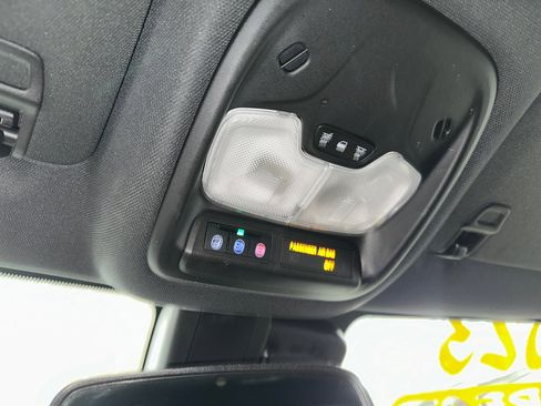 Certified 2023 Chevrolet TrailBlazer RS w/ Convenience Package image 16