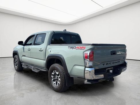 Used 2022 Toyota Tacoma TRD Off-Road AWD/4WD image 23