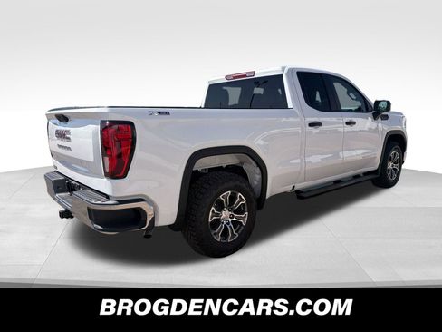 New 2026 GMC Sierra 1500 Pro AWD/4WD image 3
