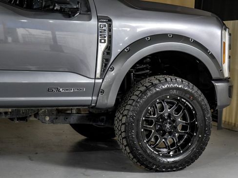 Used 2024 Ford F250 Lariat image 8