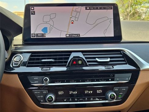 Used 2023 BMW 530i xDrive AWD/4WD image 37