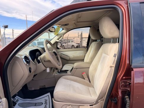Used 2009 Ford Explorer Sport Trac XLT image 13