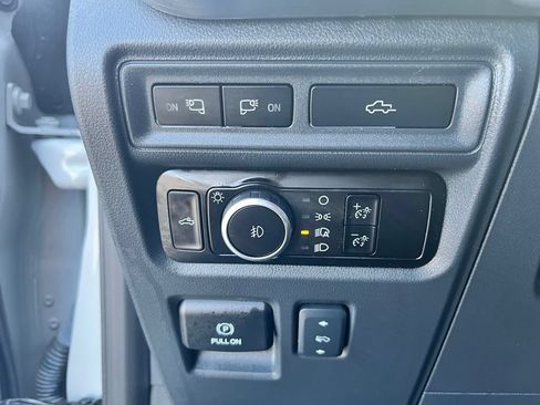 Used 2023 Ford F150 Lariat w/ Equipment Group 502A High AWD/4WD image 17