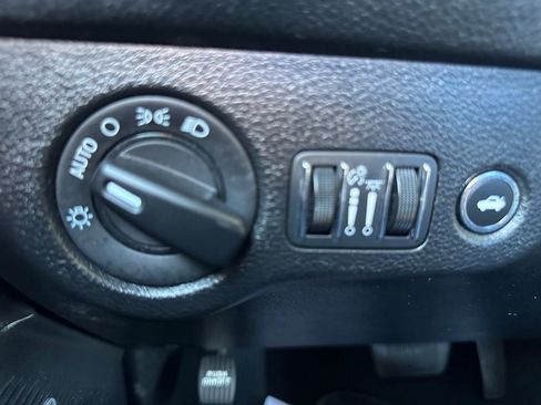 Used 2023 Dodge Challenger GT image 17