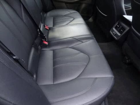 Used 2022 Toyota Avalon XLE image 22