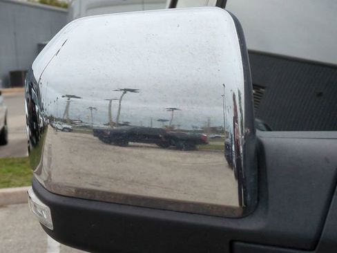 Used 2015 Ford F150 Platinum w/ Equipment Group 701A Luxury image 12