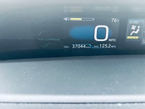 Used 2018 Toyota Prius Prime Plus FWD image 9