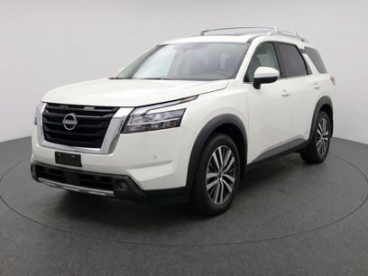Used 2023 Nissan Pathfinder SL w/ Lighting Package (N92)