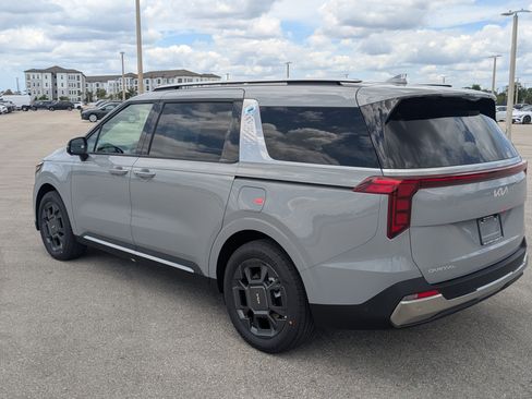 New 2026 Kia Carnival SX FWD image 7