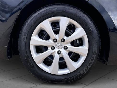 Used 2024 Toyota Corolla LE image 12