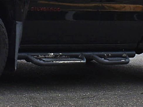 Used 2018 Chevrolet Silverado 1500 LT w/ Redline Edition AWD/4WD image 9