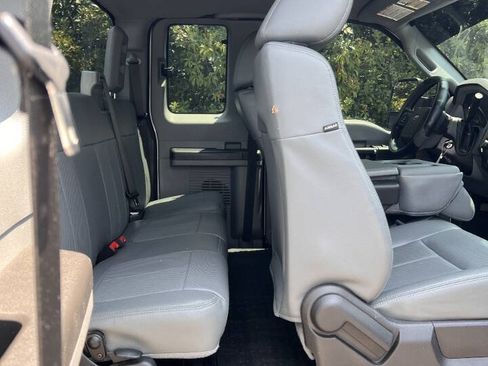 Used 2014 Ford F250 XL w/ Power Equipment Group RWD image 19