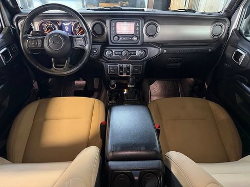 Used 2018 Jeep Wrangler Unlimited Sport S AWD/4WD image 10