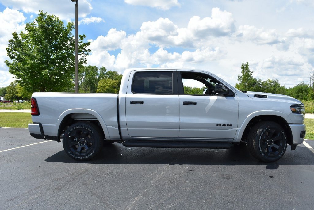 New 2026 RAM 1500 Big Horn AWD/4WD image 5
