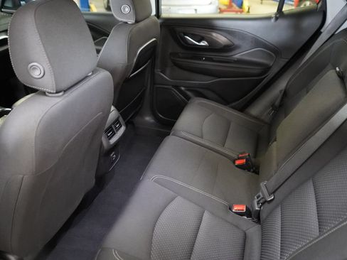 Used 2024 GMC Terrain SLE AWD/4WD image 28