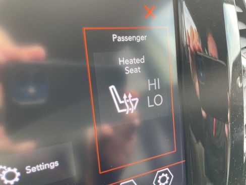 Used 2018 Jeep Compass Limited image 22