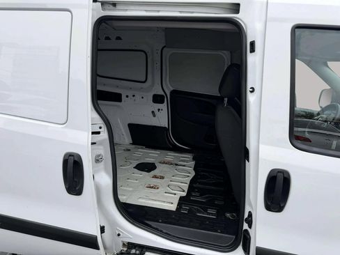Used 2015 RAM ProMaster City Tradesman FWD image 10