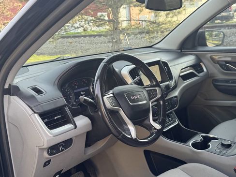 Used 2019 GMC Terrain SLE w/ Driver Convenience Package FWD image 13