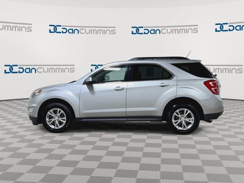 Used 2017 Chevrolet Equinox LT w/ Convenience Package FWD image 5