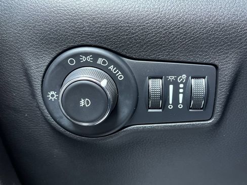 Used 2024 Jeep Compass Limited AWD/4WD image 29