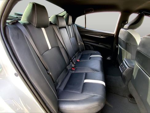 Certified 2025 Toyota Camry SE w/ Convenience Package FWD image 19