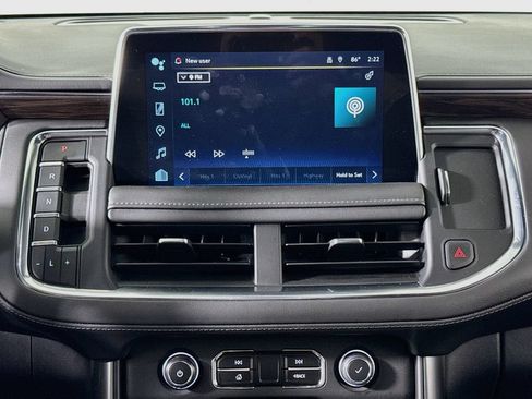 Used 2022 Chevrolet Tahoe LT w/ Luxury Package AWD/4WD image 15