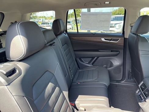New 2026 Volkswagen Atlas SEL image 10