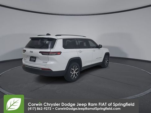 Used 2023 Jeep Grand Cherokee L Limited image 14