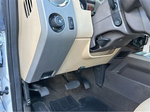 Used 2016 Ford F350 Lariat w/ Lariat Ultimate Package image 34