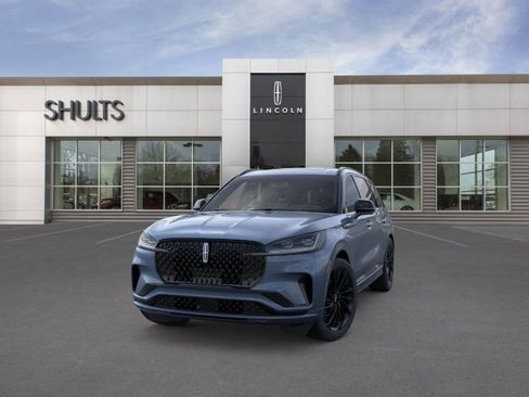 New 2026 Lincoln Aviator Reserve w/ Jet Appearance Package image 2