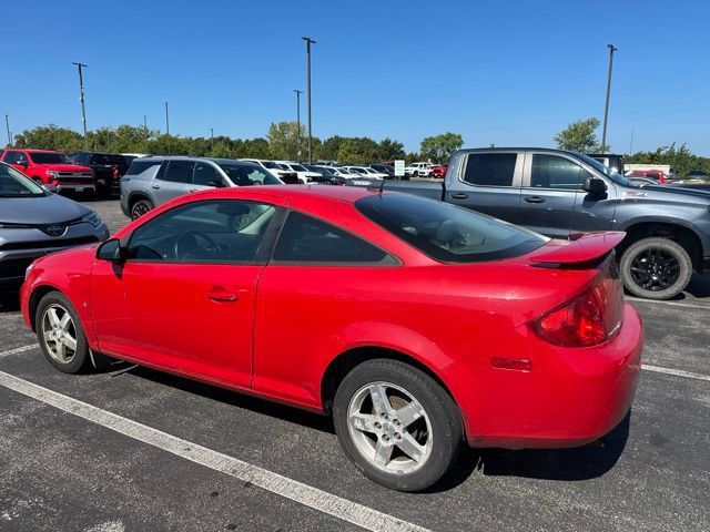 Used 2009 Pontiac G5 w/ My Link Package FWD image 5